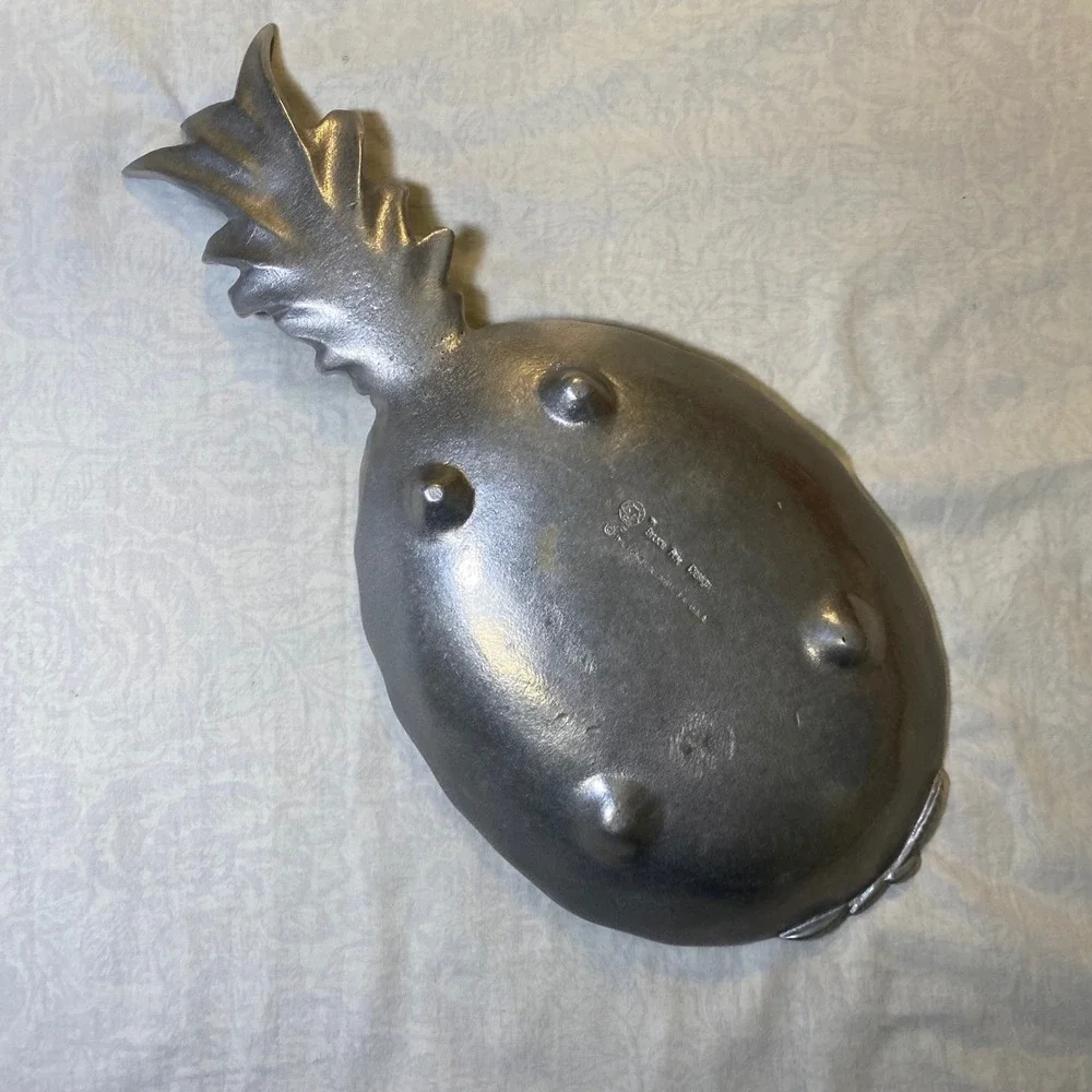 Wilton Armetale stylish vintage